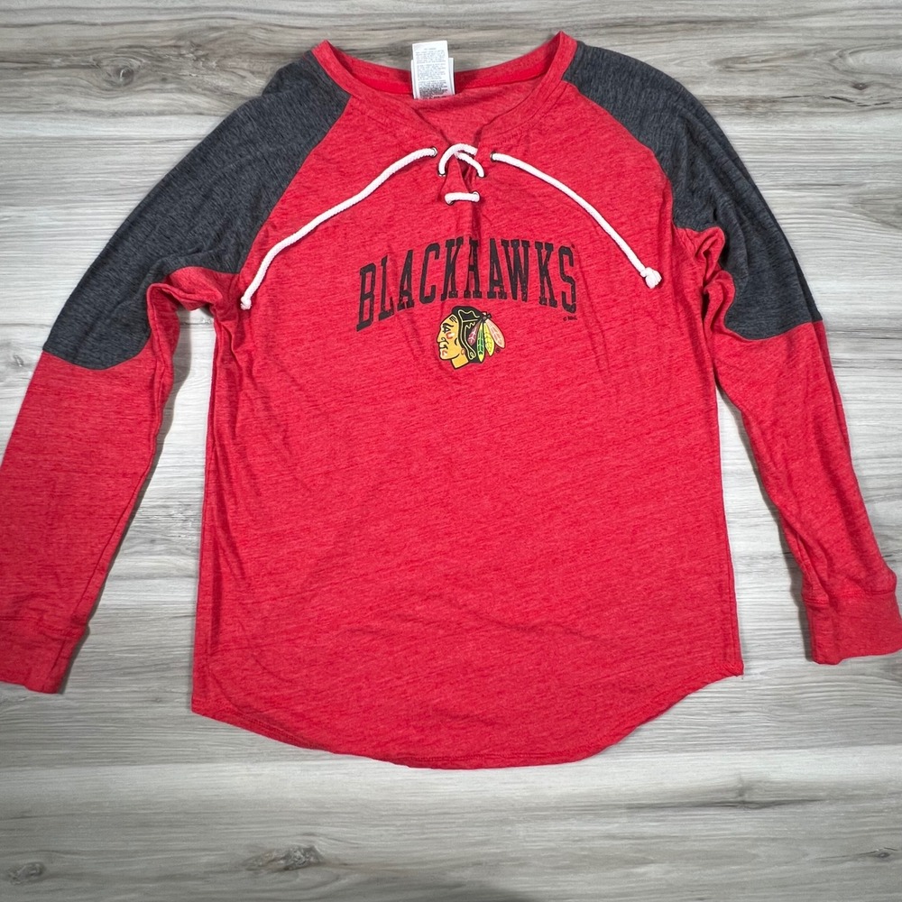 NHL Chicago Blackhawks‎ Lace-Up Long Sleeve Red Gray Raglan T-Shirt Women